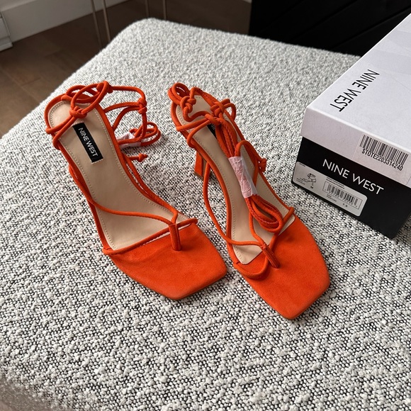 NINE WEST sandal in orange - Picture 3 of 5